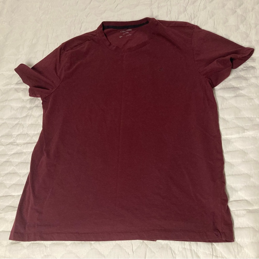 Calvin Klein Men's Maroon Short Sleeve T-Shirt